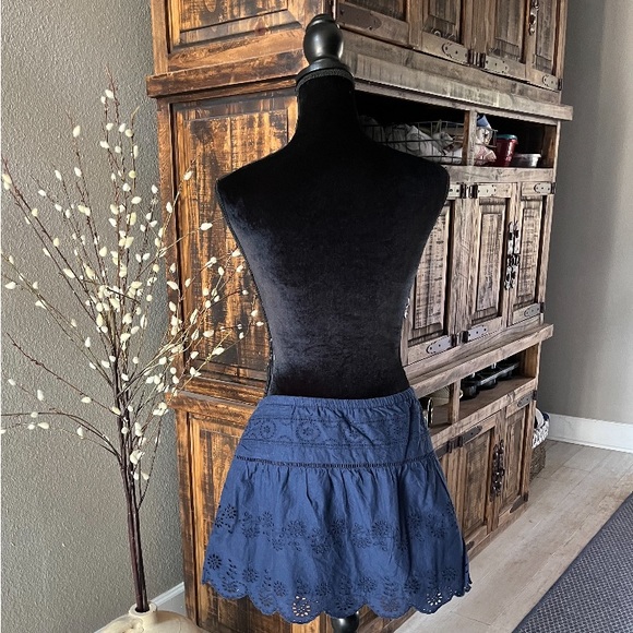 NWOT Aerie Eyelet Skirt - Picture 4 of 9